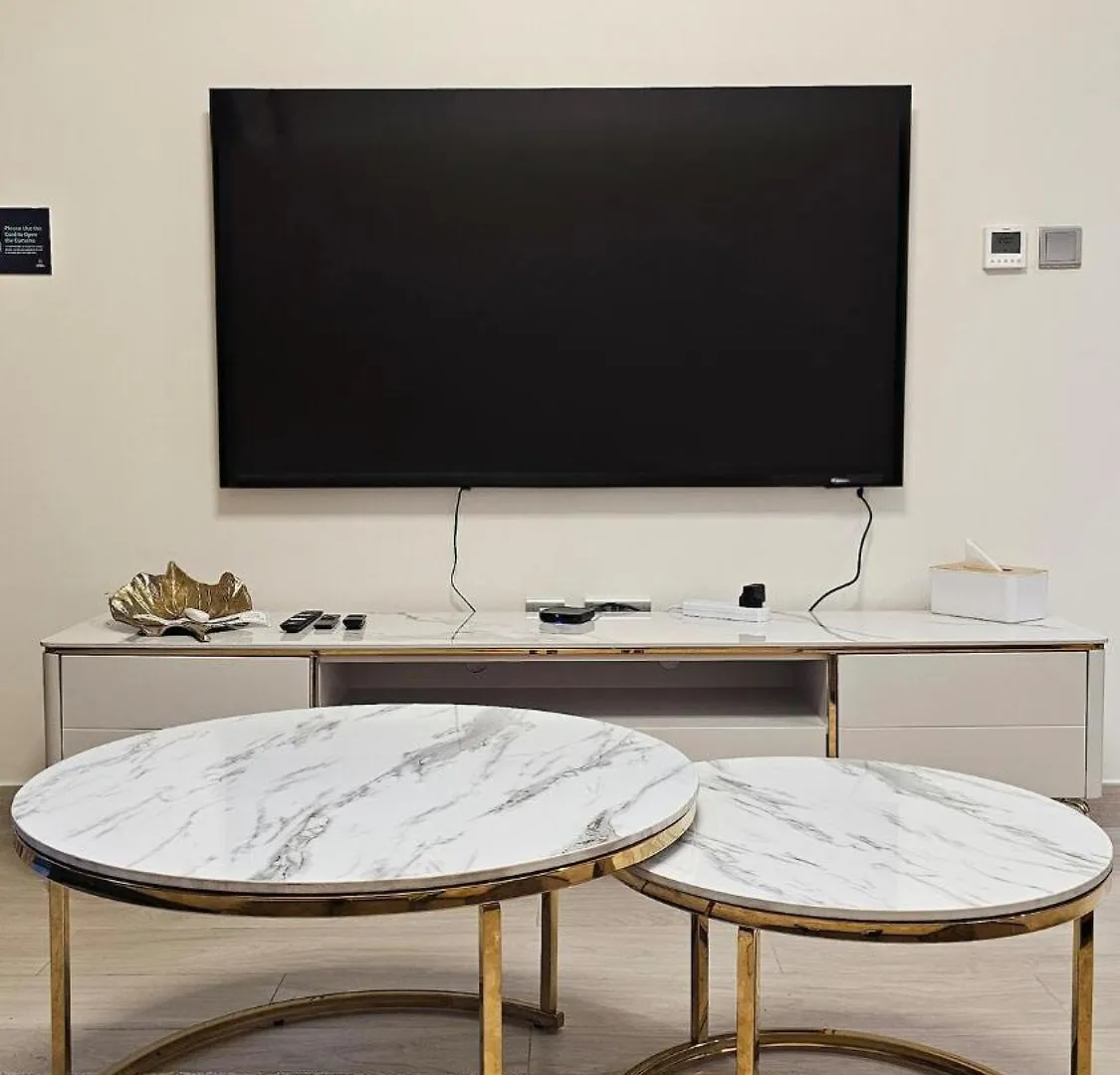 Egate - Dubai - 1 Bedroom - 1St Floor With Terrace 36-110
